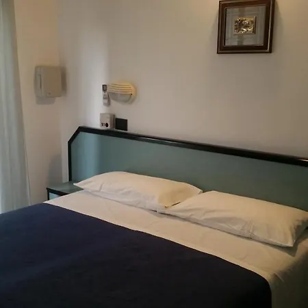 Caravelle Ξενοδοχείο 2*