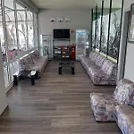 Hotel Caravelle