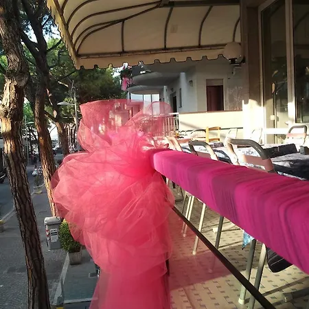 酒店 卡拉维拉酒店 2*