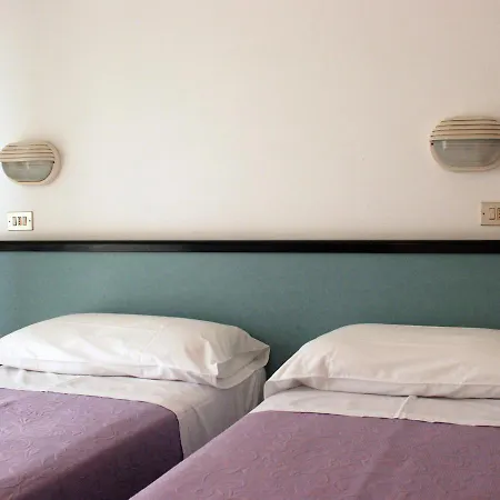 卡拉维拉酒店 里乔内