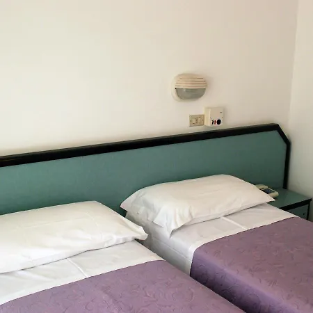 Caravelle Риччоне