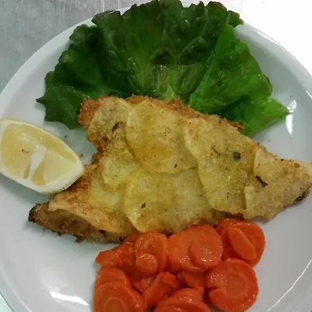 卡拉维拉酒店 2* 里乔内